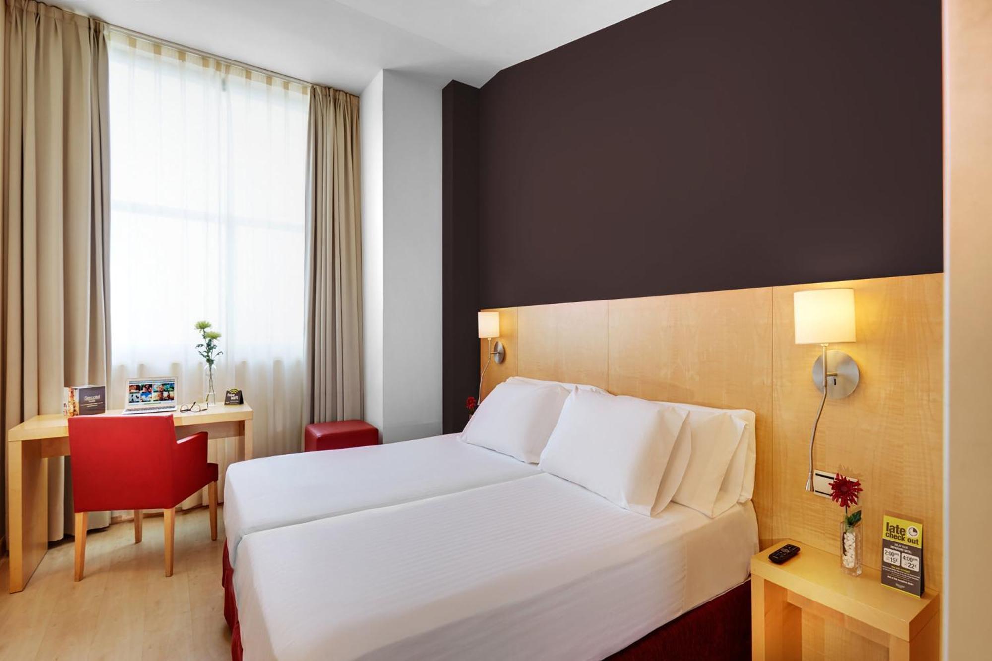 Hotel Sercotel Portales Логроньйо Екстер'єр фото