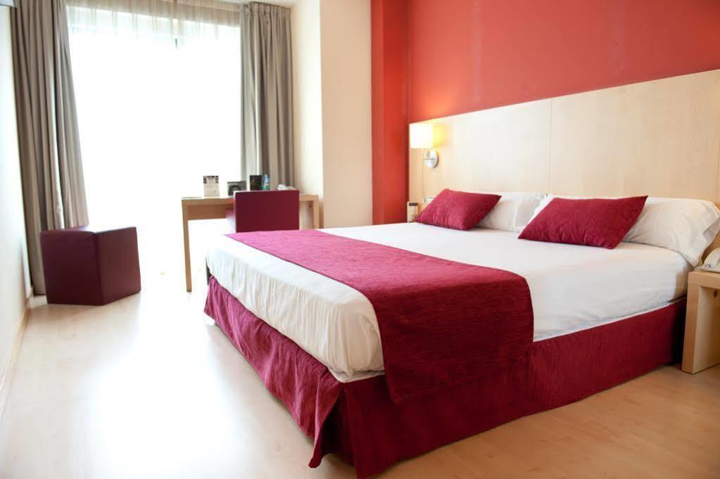 Hotel Sercotel Portales Логроньйо Екстер'єр фото